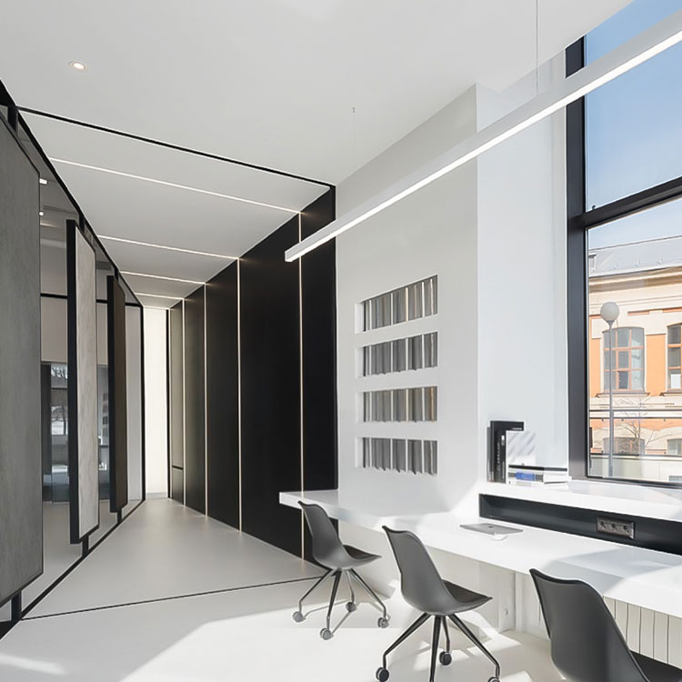 Bakit ang mga modernong lampara sa desk ay may mga tampok na wireless charging